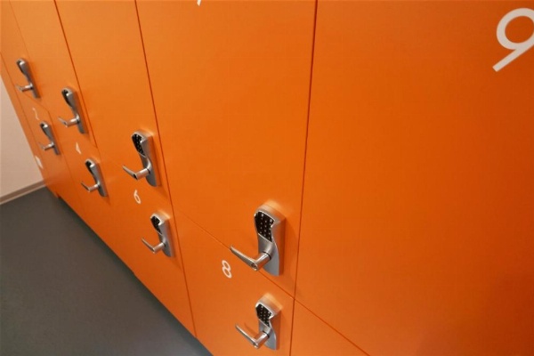 easyHotel Zürich City Centre image 17